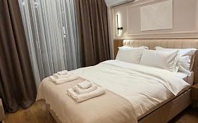 Lux Living Apartments